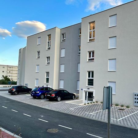 Apartment Linda With Panoramic Sea View Makarska Bagian luar foto