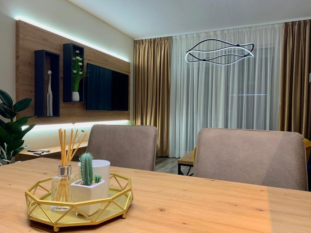 Apartment Linda With Panoramic Sea View Makarska Bagian luar foto