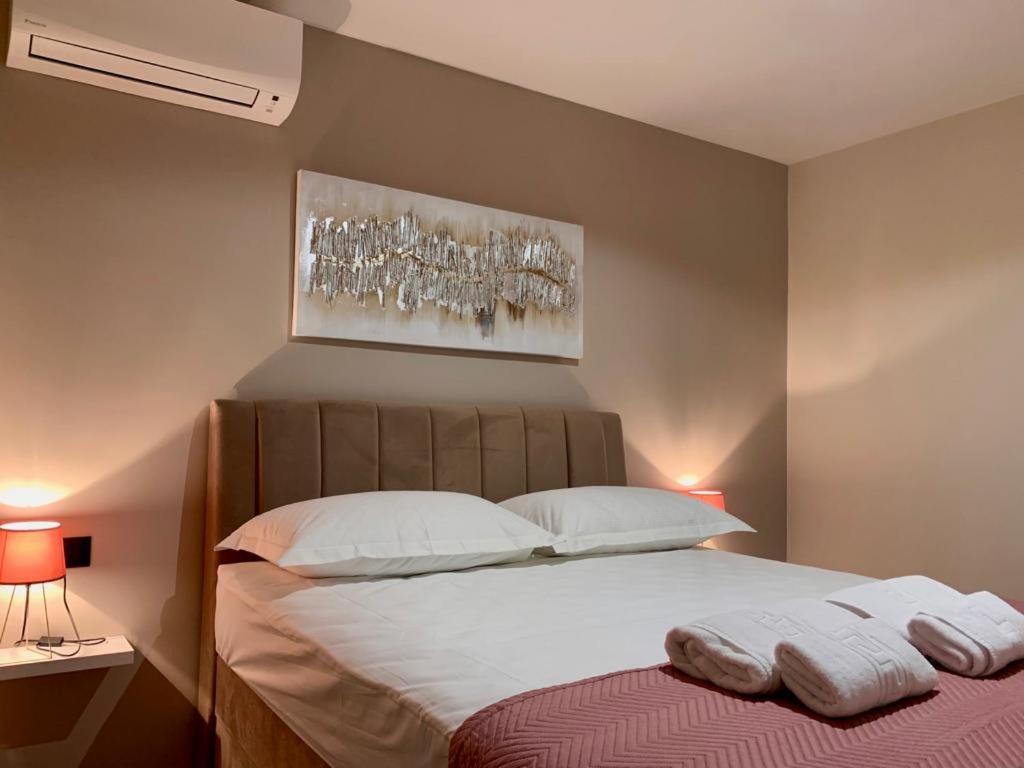 Apartment Linda With Panoramic Sea View Makarska Bagian luar foto